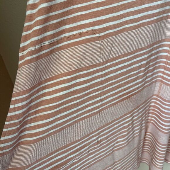 💛American Eagle Short Sleeve Swing Dress - Picture 2 of 4